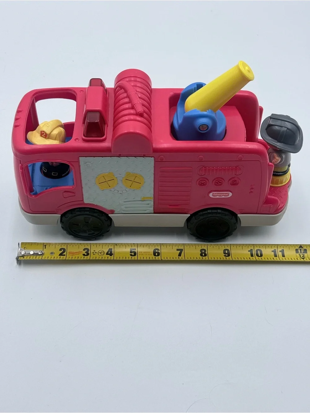 Fisher Price Little People Musical Red Fire Truck Working Lights & Sound - 2 Ppl
